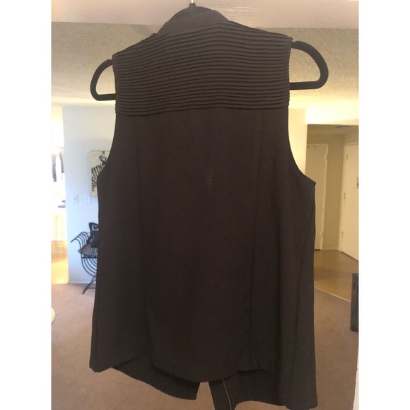 Harvè Benard vest - Picture 7 of 8